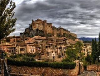 Dia nublado sobre Alquezar